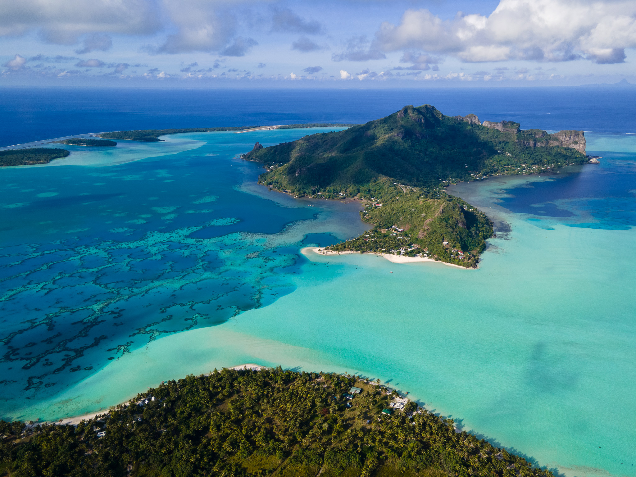 vue du ciel de Maupiti