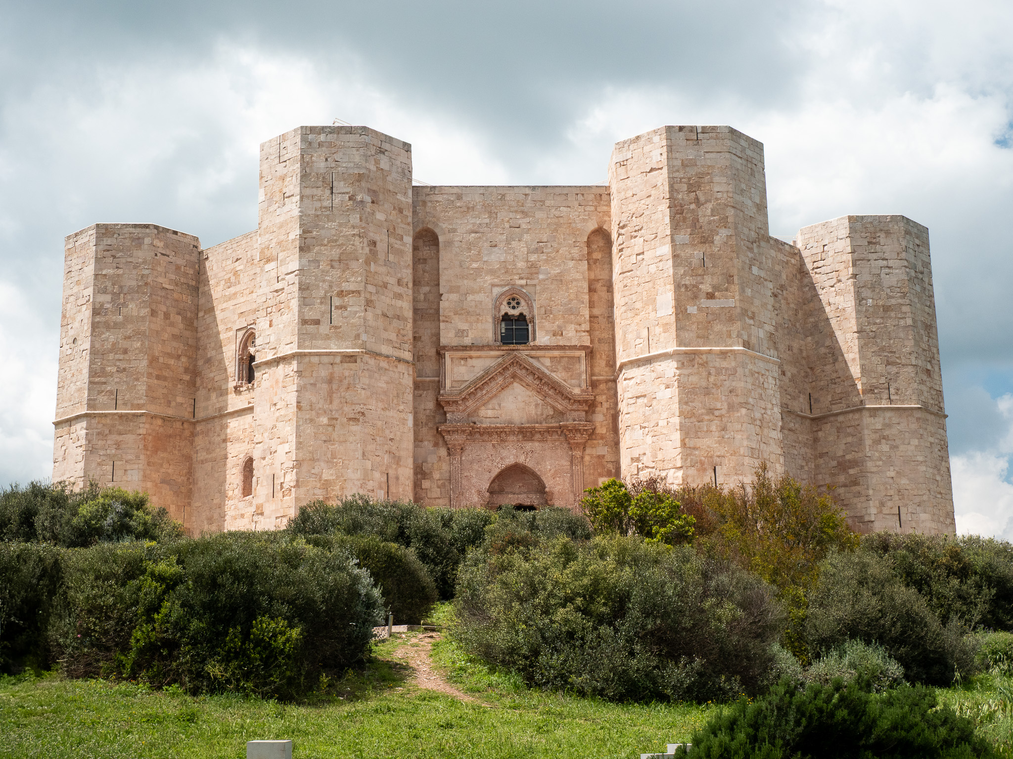 Castel Del Monte