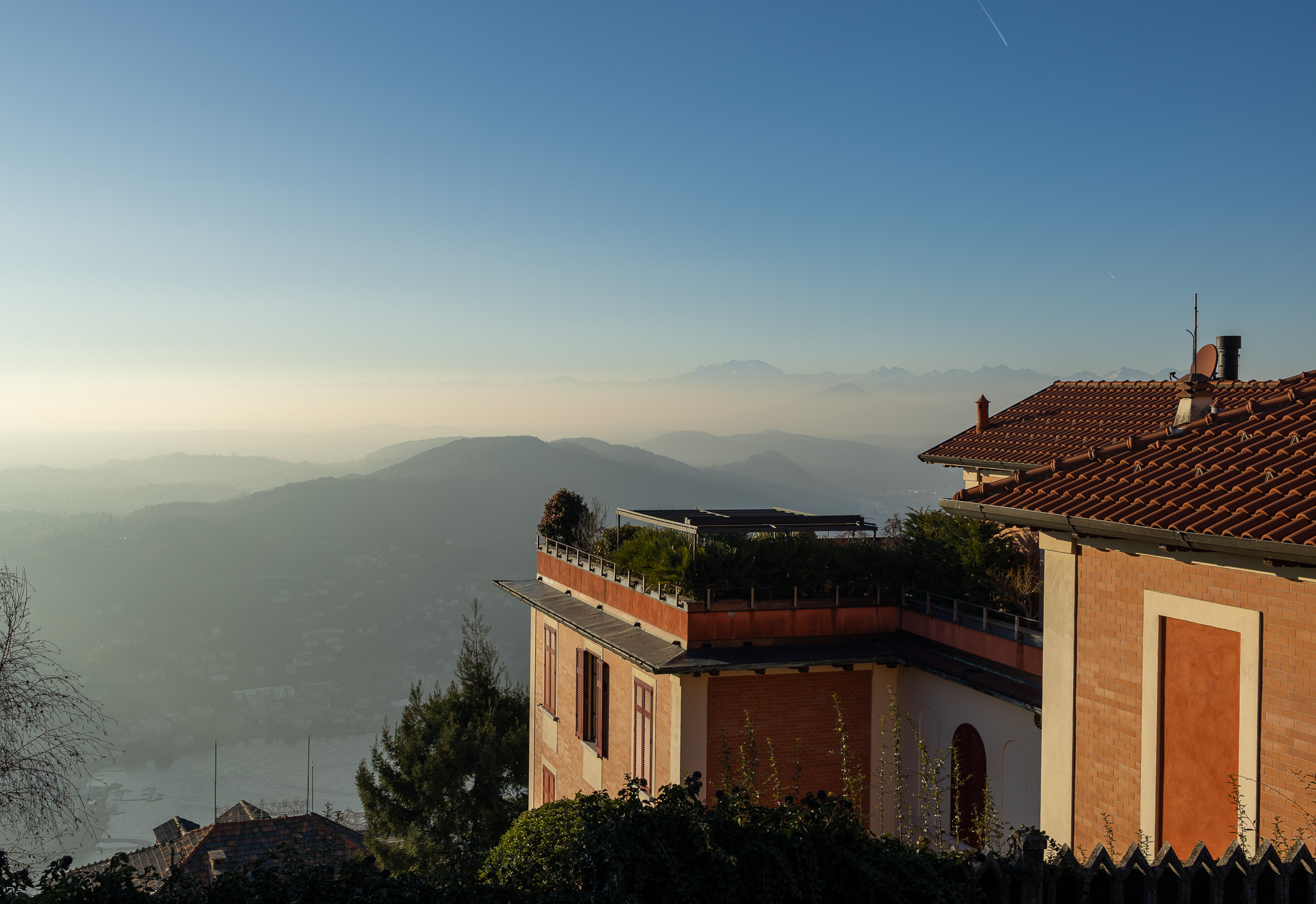 Vue sur le Lac de Côme depuis Brunate